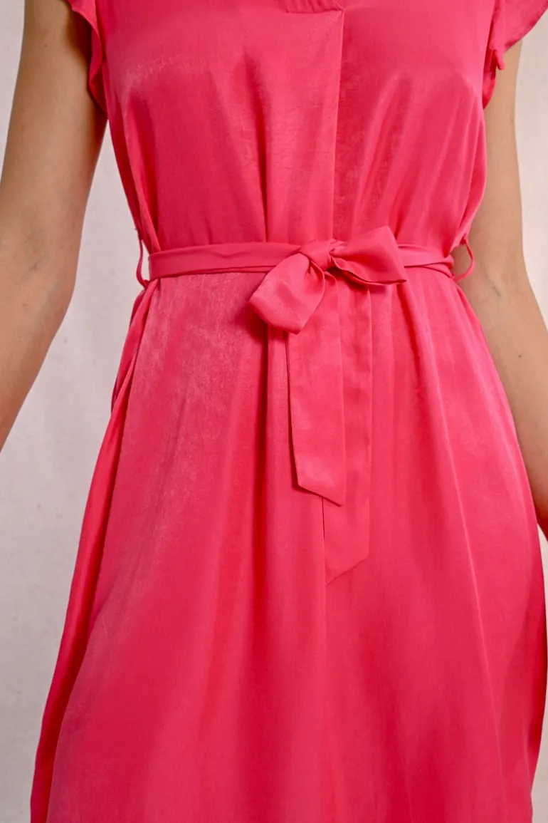 Robe courte et nouable à la taille
