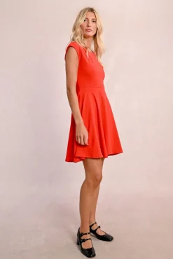 Robe courte patineuse