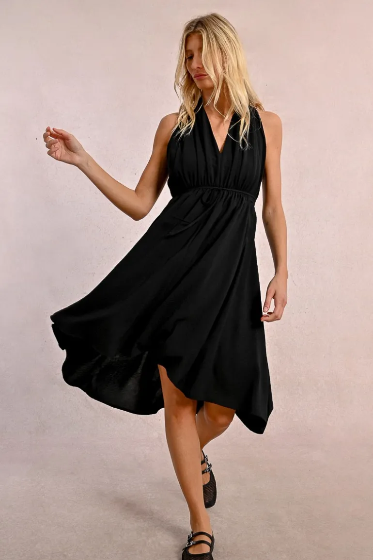 Robe courte plissée