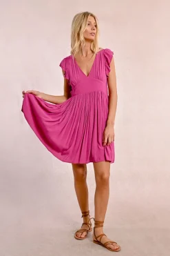 Robe courte plissée