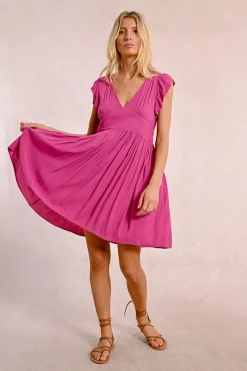 Robe courte plissée