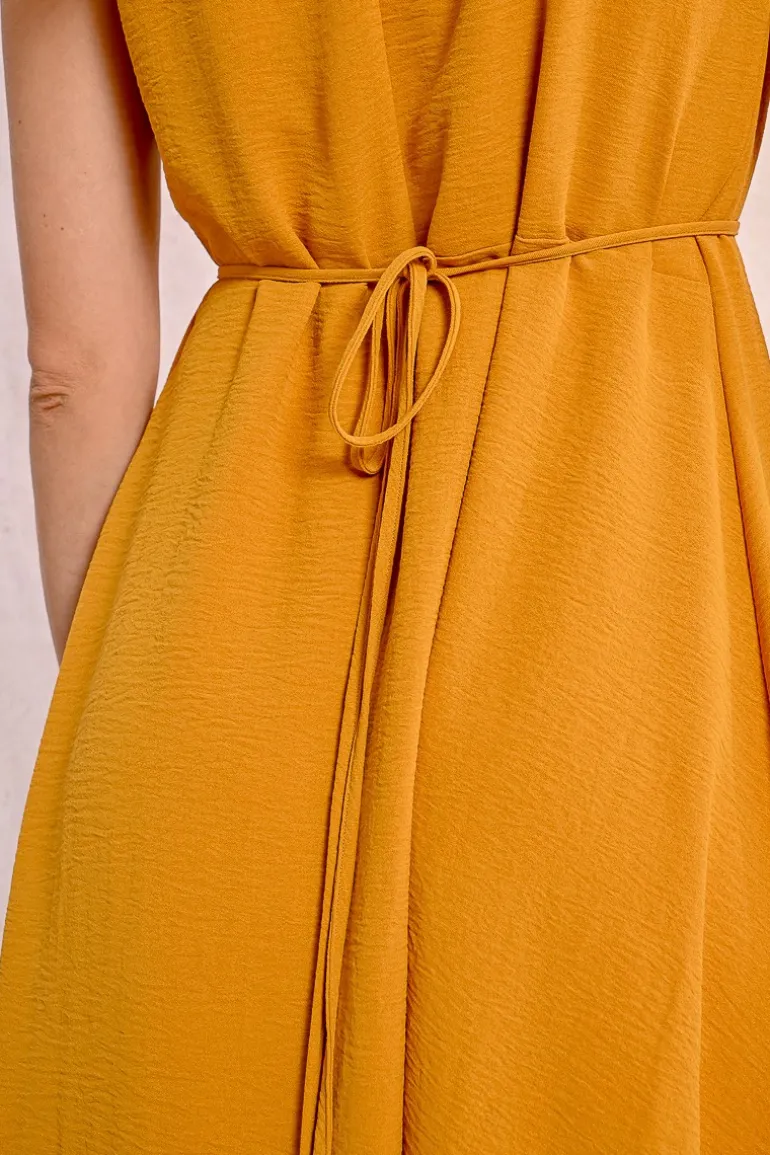Robe courte plissée