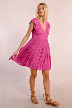 Robe courte plissée