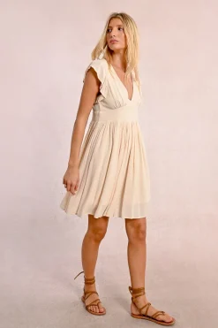 Robe courte plissée