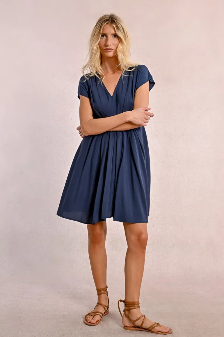 Robe courte plissée