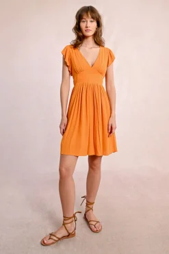 Robe courte plissée