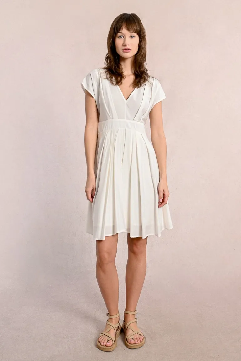 Robe courte plissée