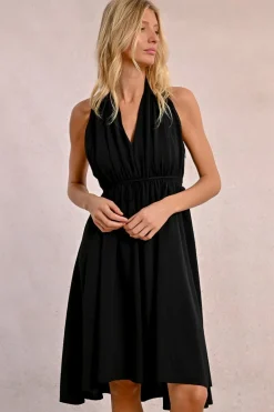 Robe courte plissée