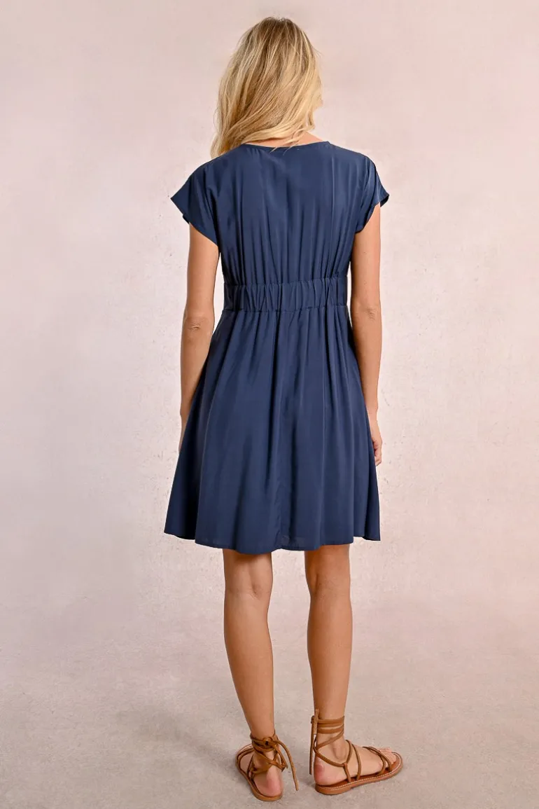Robe courte plissée