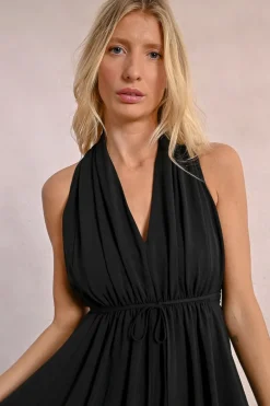 Robe courte plissée