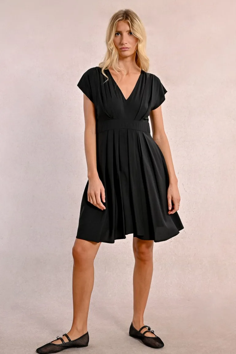 Robe courte plissée