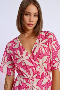 Robe courte, portefeuille