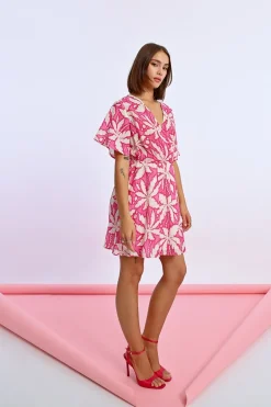 Robe courte, portefeuille