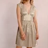 Robe courte satinée
