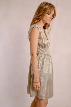 Robe courte satinée