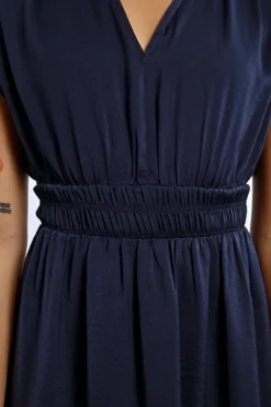 Robe courte, taille élastiquée