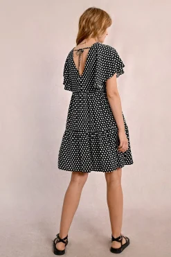 Robe courte, évasée à pois