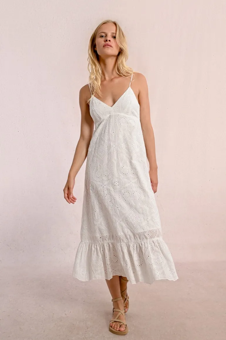 Robe longue à broderies anglaises, dos nu