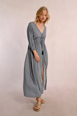 Robe longue à taille élastiquée