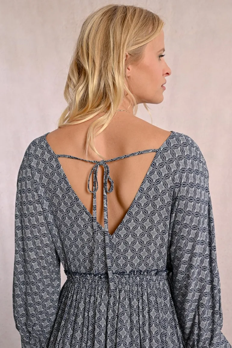 Robe longue à taille élastiquée