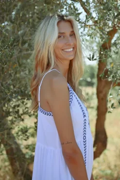 Robe longue brodée