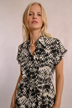 Robe longue ceinturée