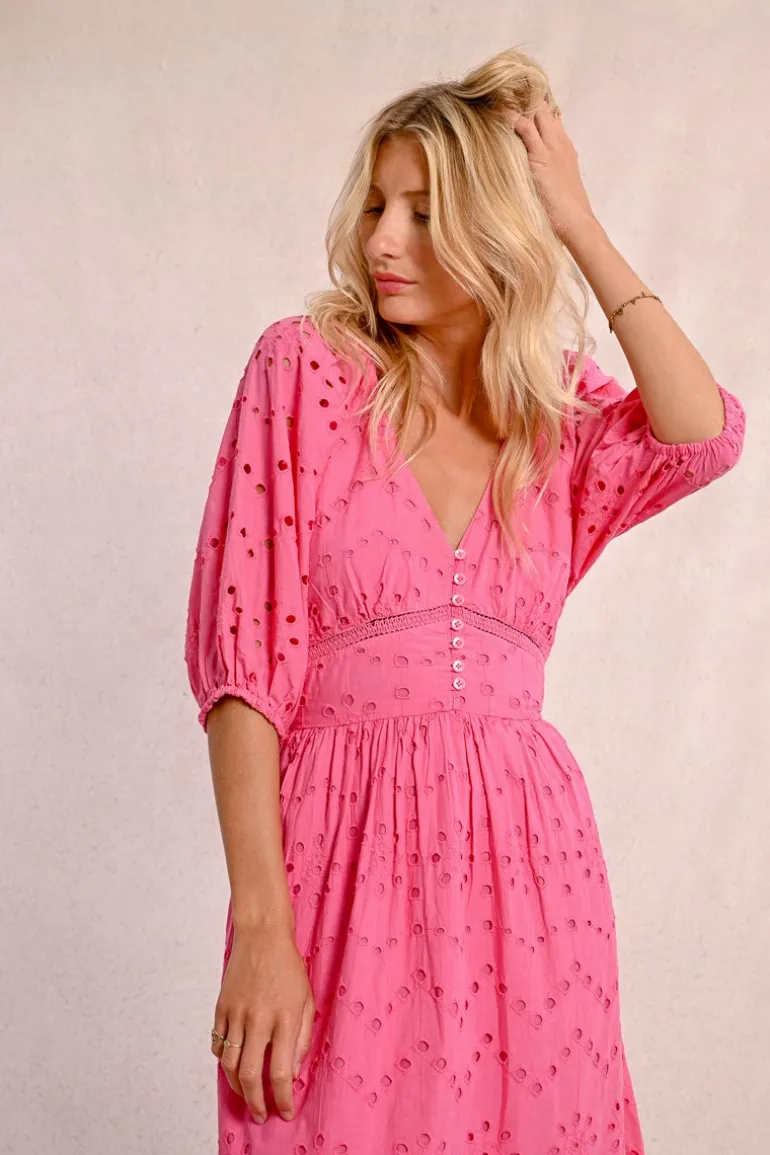 Robe longue en broderie ajourée