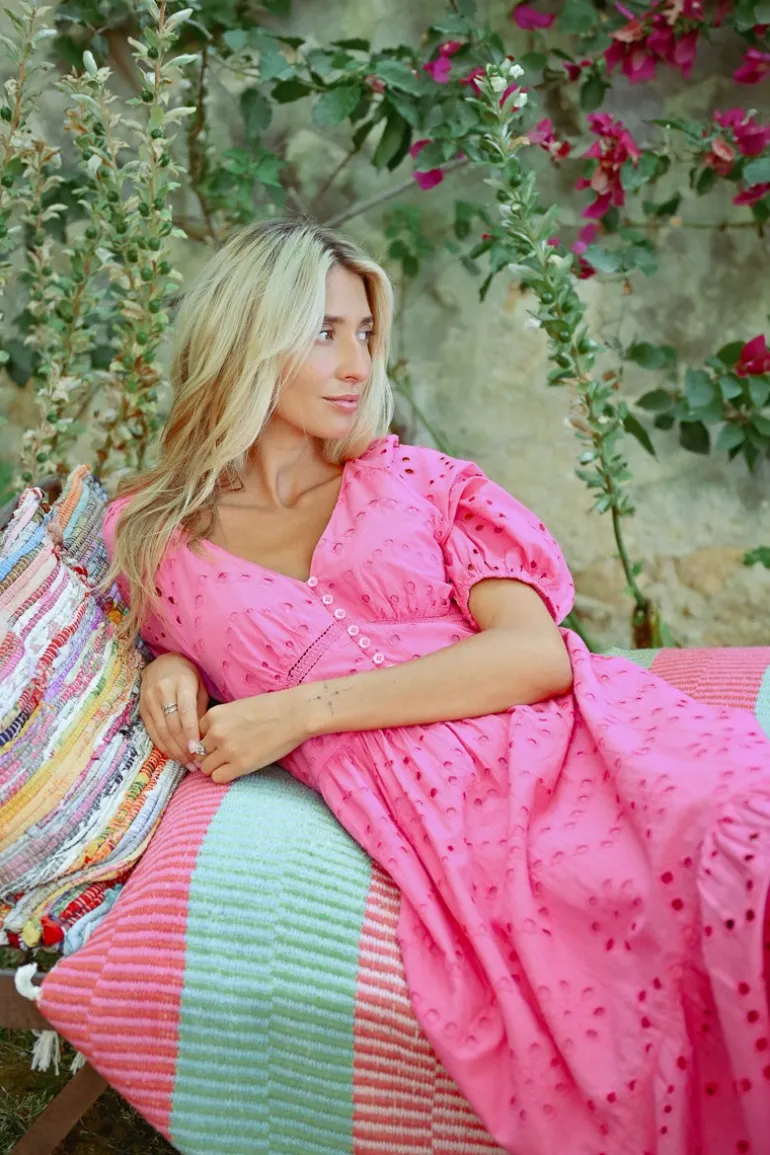 Robe longue en broderie ajourée