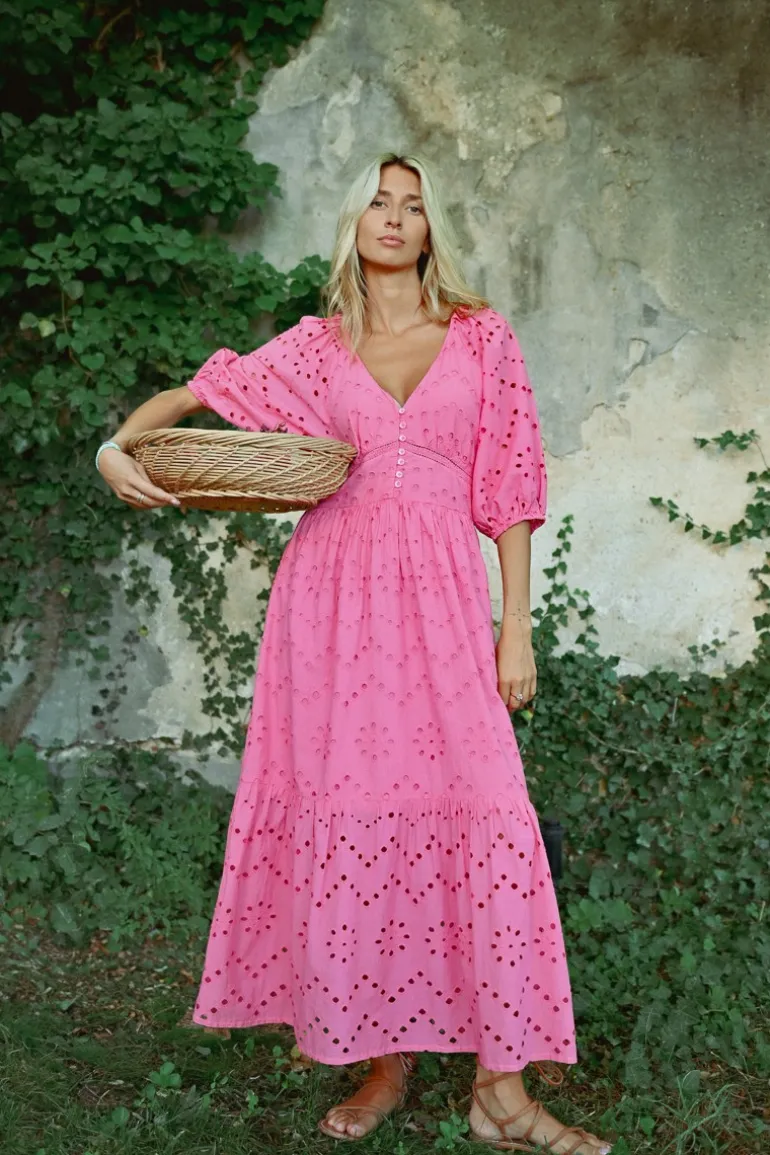 Robe longue en broderie ajourée
