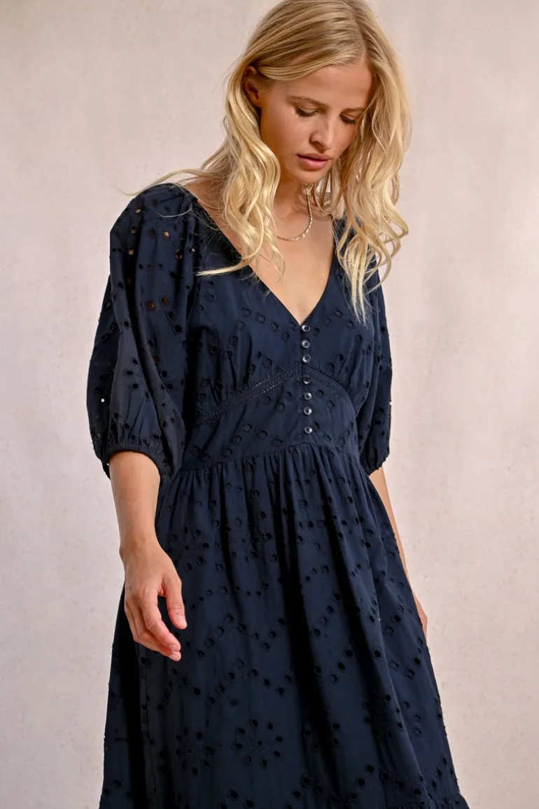 Robe longue en broderie ajourée
