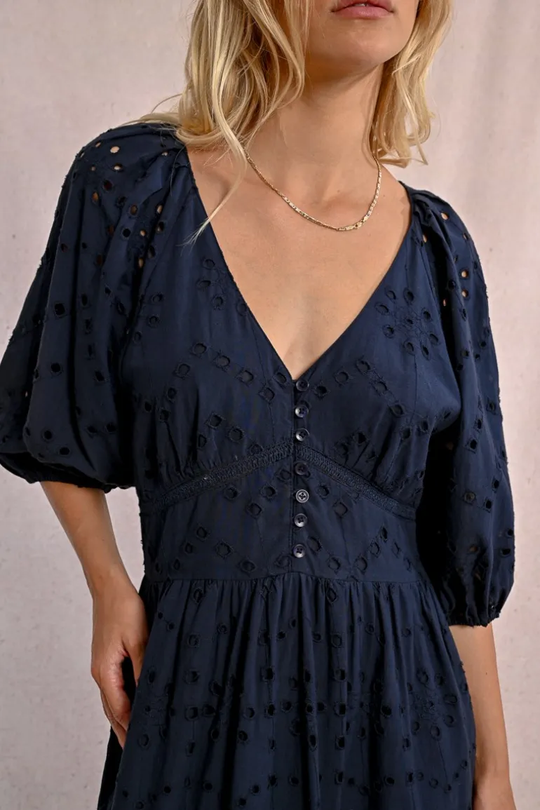 Robe longue en broderie ajourée