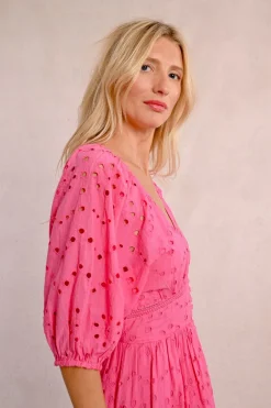 Robe longue en broderie ajourée