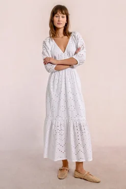 Robe longue en broderie ajourée