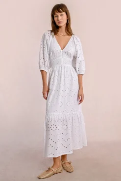 Robe longue en broderie ajourée