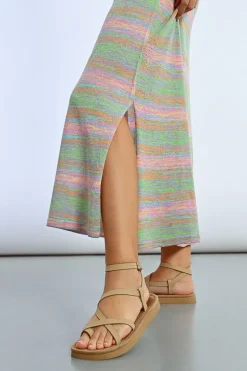 Robe longue en maille rayée