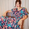 Robe longue, multiple volants