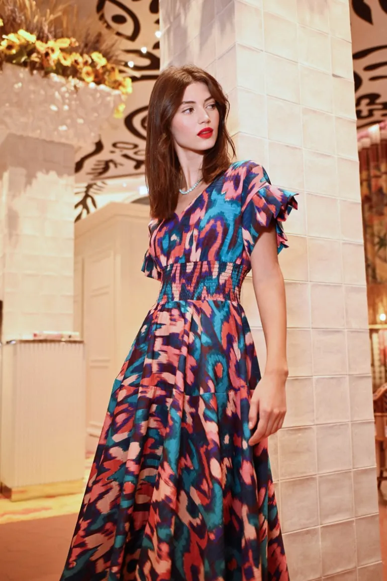 Robe longue, multiple volants