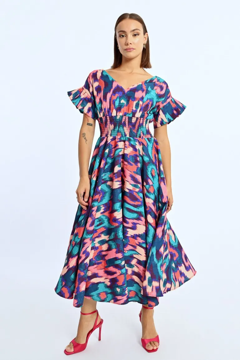 Robe longue, multiple volants