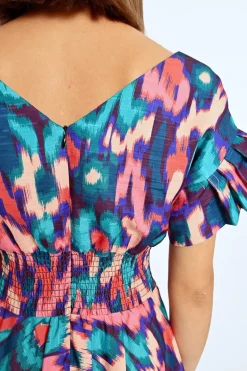 Robe longue, multiple volants