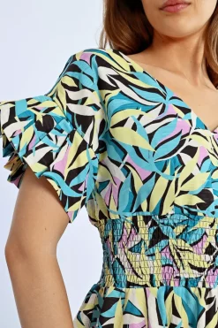 Robe longue, multiple volants