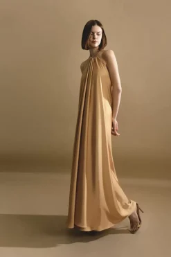 Robe longue satinée