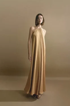 Robe longue satinée