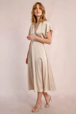 Robe longue satinée