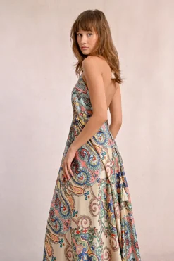 Robe longue satinée