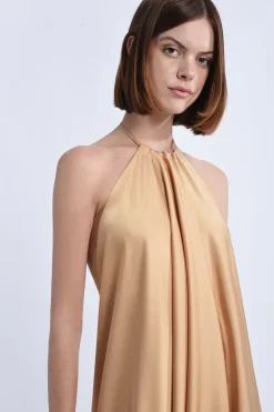 Robe longue satinée