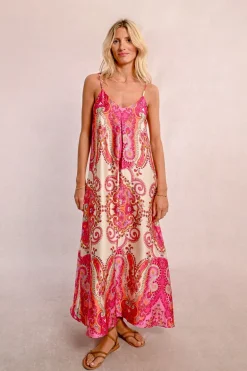 Robe longue satinée à bretelles