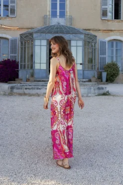 Robe longue satinée à bretelles