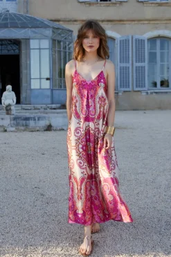 Robe longue satinée à bretelles