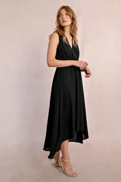 Robe longue semi-transparente