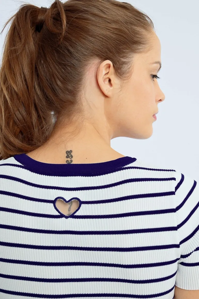 Robe rayée ajustée, c艙ur ouvert au dos